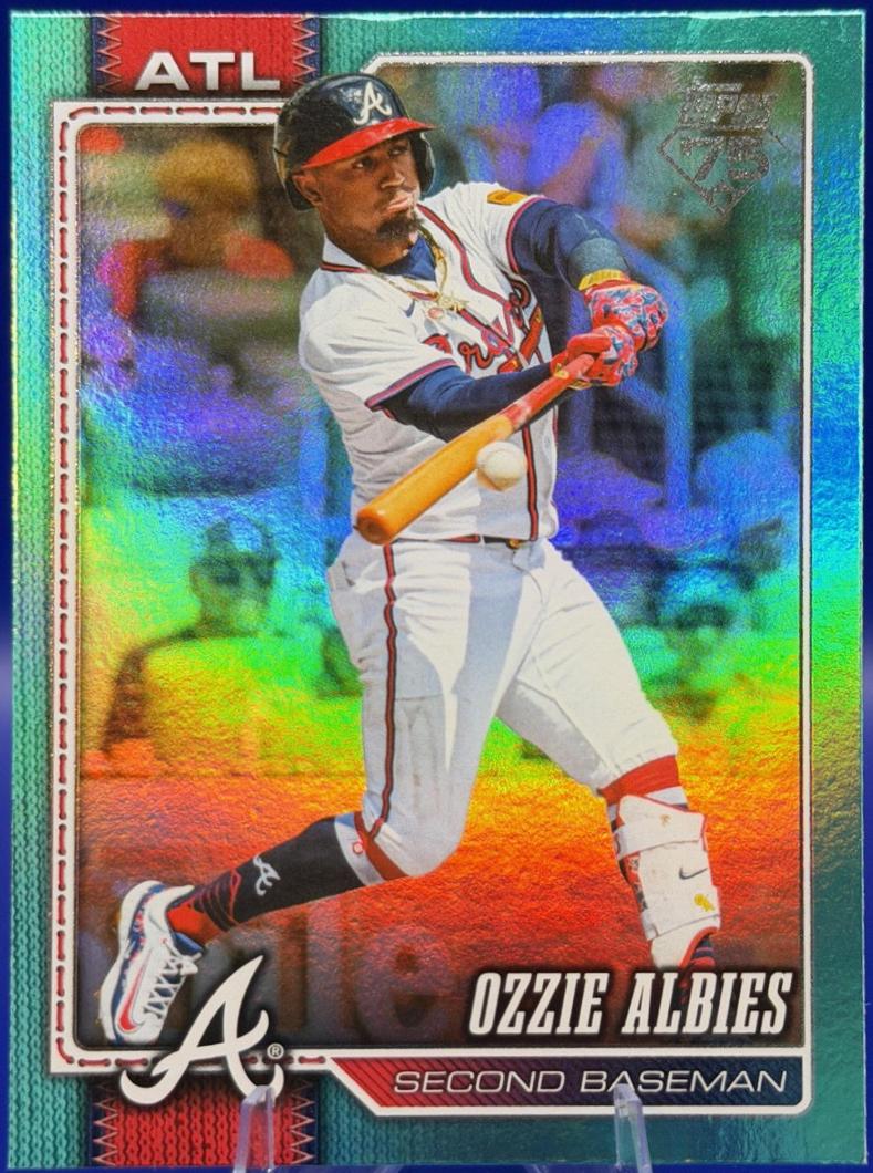 Ozzie Albies [Aqua Rainbow Foil] #568