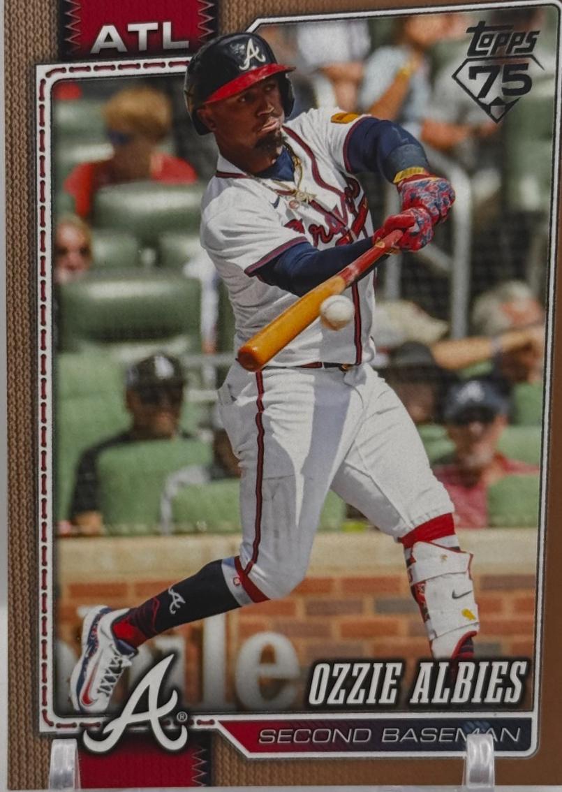 Ozzie Albies [Gold] #568