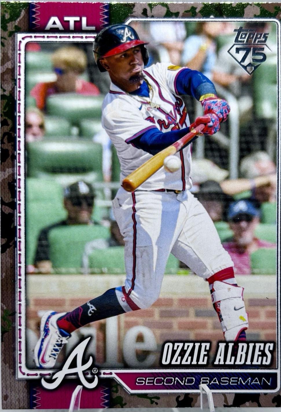 Ozzie Albies [Memorial Day Camo] #568