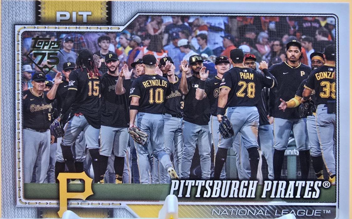 Pittsburgh Pirates [Golden Mirror Variation] #467
