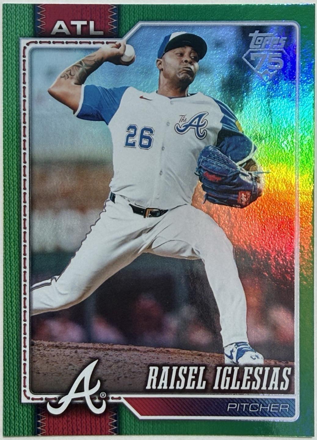 Raisel Iglesias [Green Rainbow Foil] #396