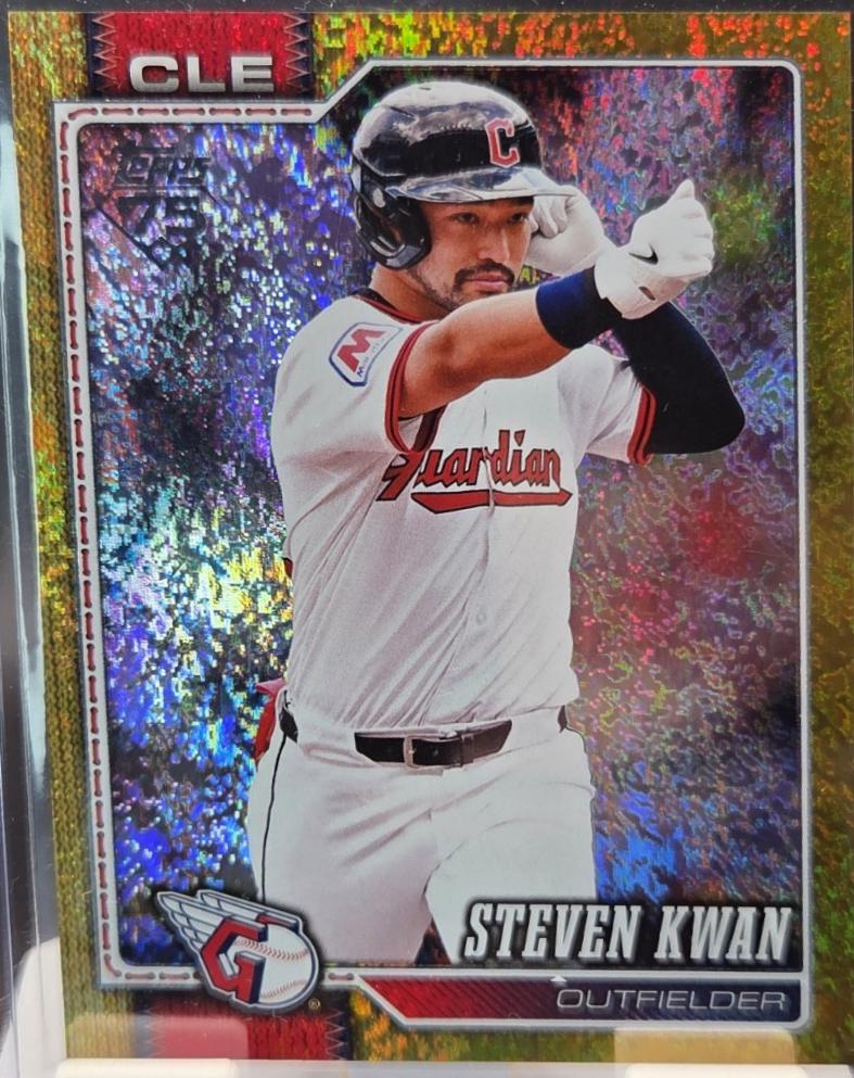 Steven Kwan [Sandglitter Gold] #675