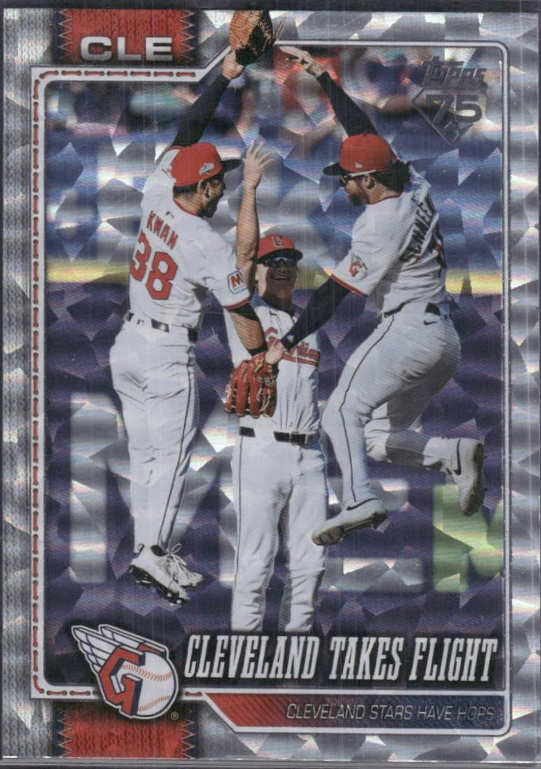 Steven Kwan [Silver Crackle Foil] #548