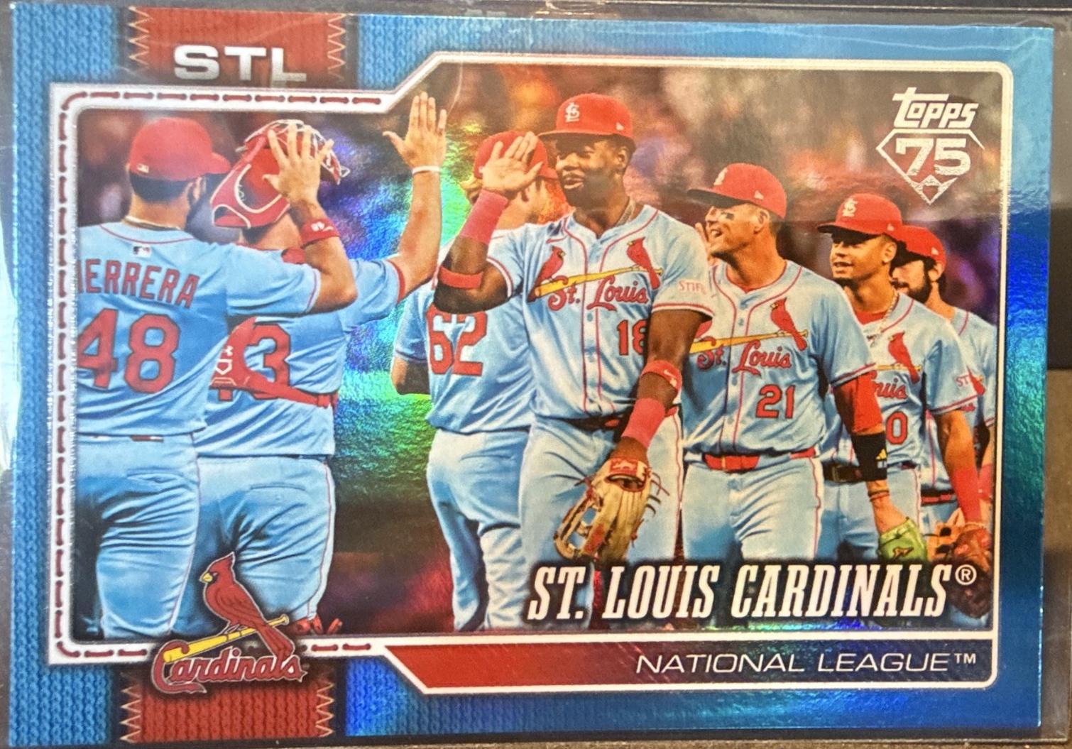 Team Card [Holo Foil Blue] #353