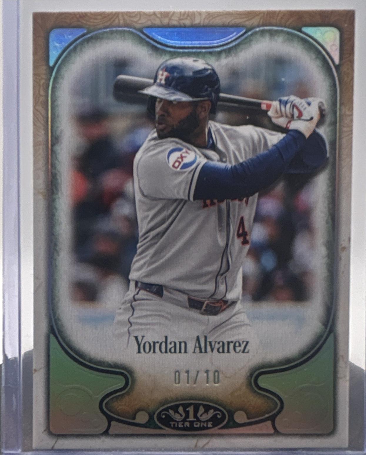 Yordan Alvarez [Holo Silver] #28