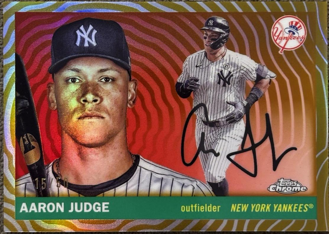 Aaron Judge [Gold Vibrations Refractor] #136