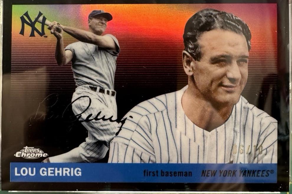 Lou Gehrig [Black Refractor] #490