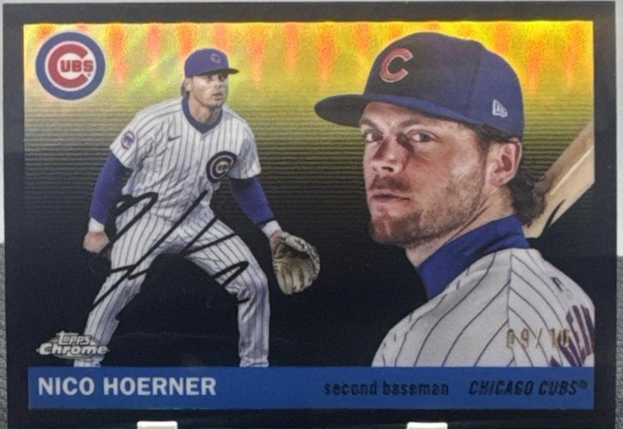 Nico Hoerner [Black Refractor] #24