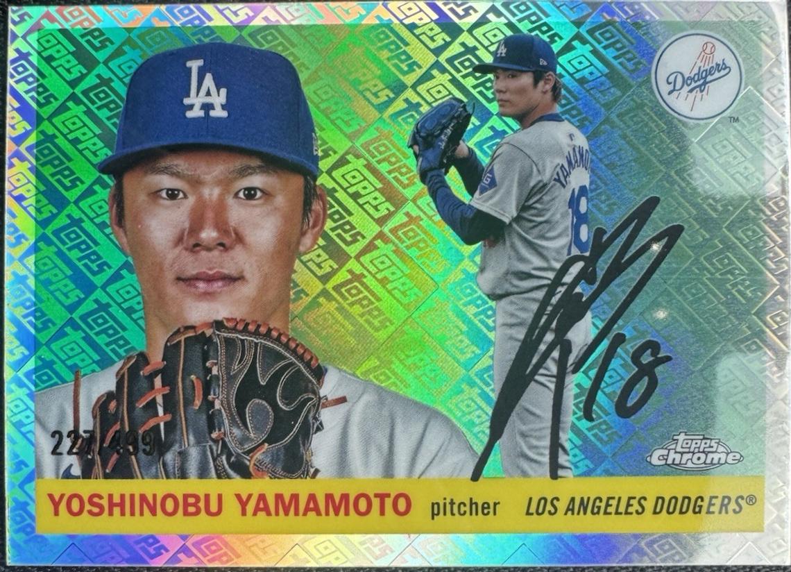 Yoshinobu Yamamoto [Topps Refractor] #8