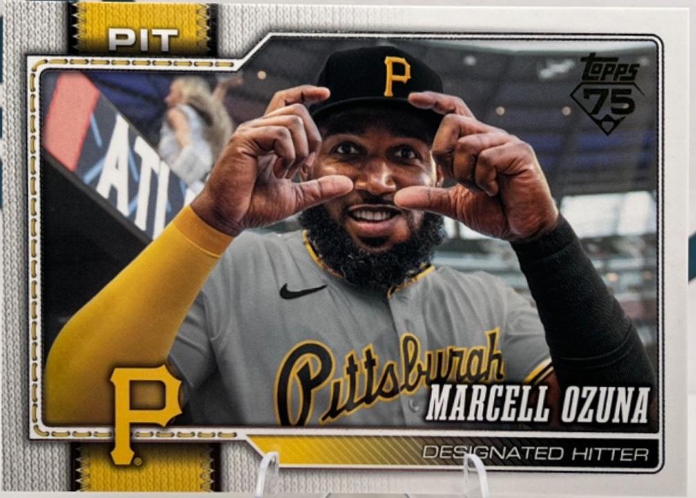 Marcell Ozuna [Golden Mirror Variation] #580