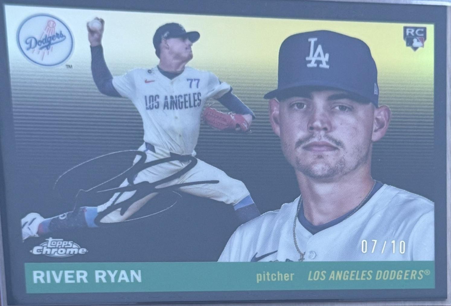 River Ryan [Black Refractor] #236