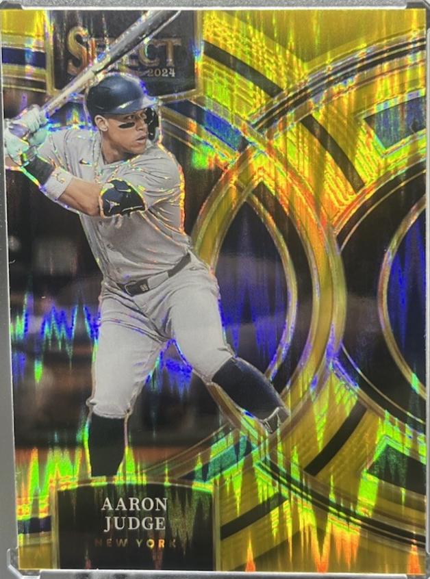 Aaron Judge [Gold Flash Prizm] #37