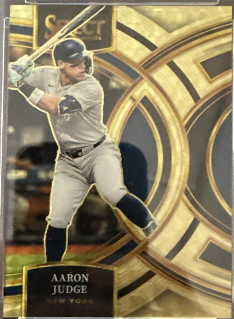 Aaron Judge [Gold Vinyl Prizm] #37