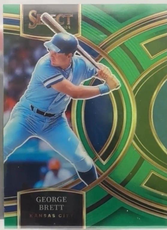George Brett [Green Prizm] #97