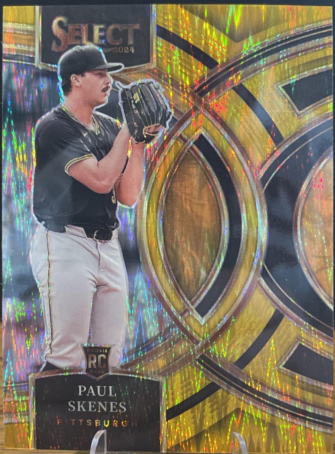 Paul Skenes [Gold Flash Prizm] #10