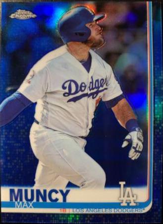 Max Muncy [Blue Refractor] #32