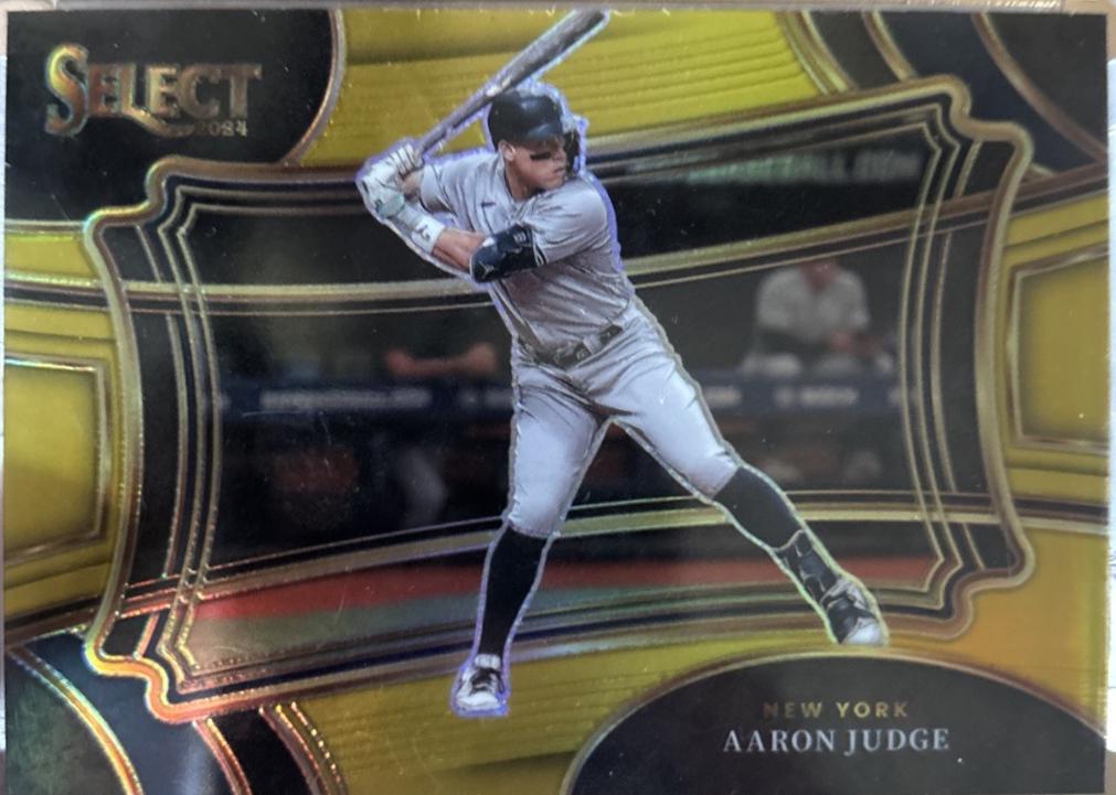 Aaron Judge [Gold Flash Prizm] #69