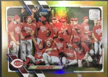 Cincinnati Reds [Gold Foil] #587