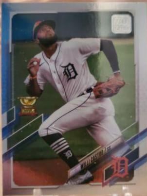 Willi Castro [Rainbow Foil] #339