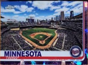 Target Field [Purple Refractor] #424