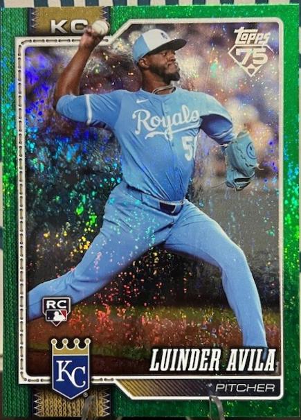 Luinder Avila [Green Holo] #120