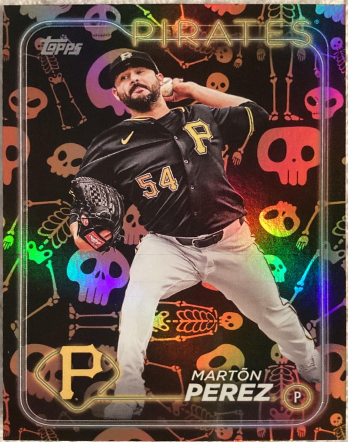 Martin Perez [Rainbow Foil] #US75