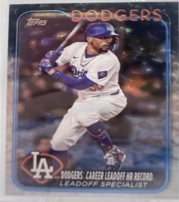 Mookie Betts [Silver Crackle Foilboard] #US334