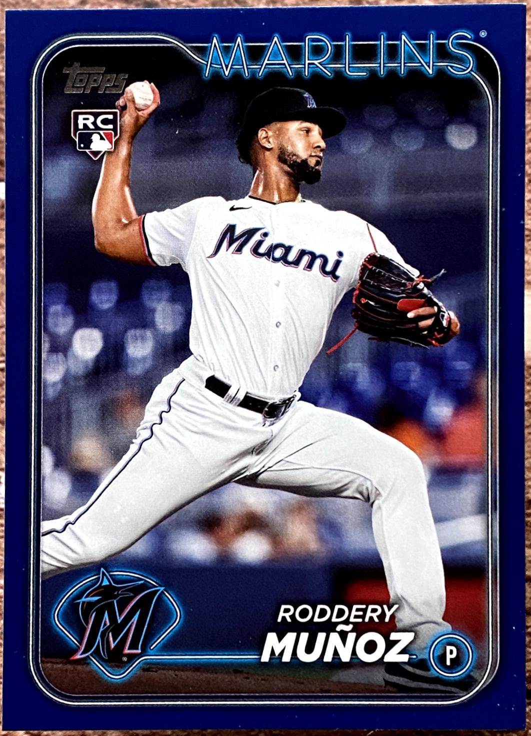 Roddery Munoz [Royal Blue] #US322