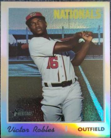 Victor Robles [Chrome Refractor] #701