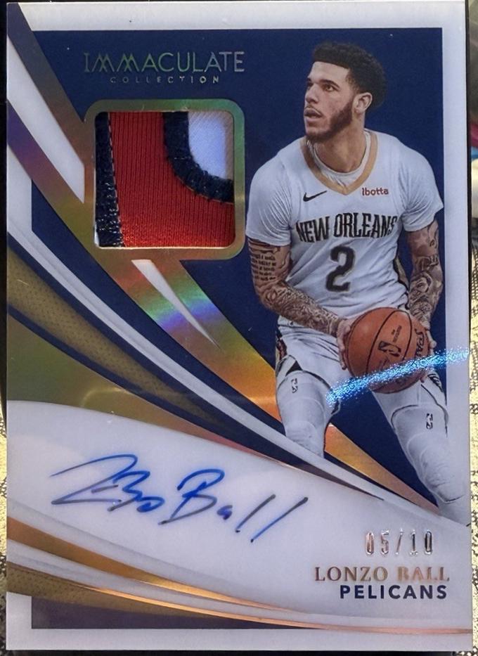 Lonzo Ball [Gold] #PA-LBL
