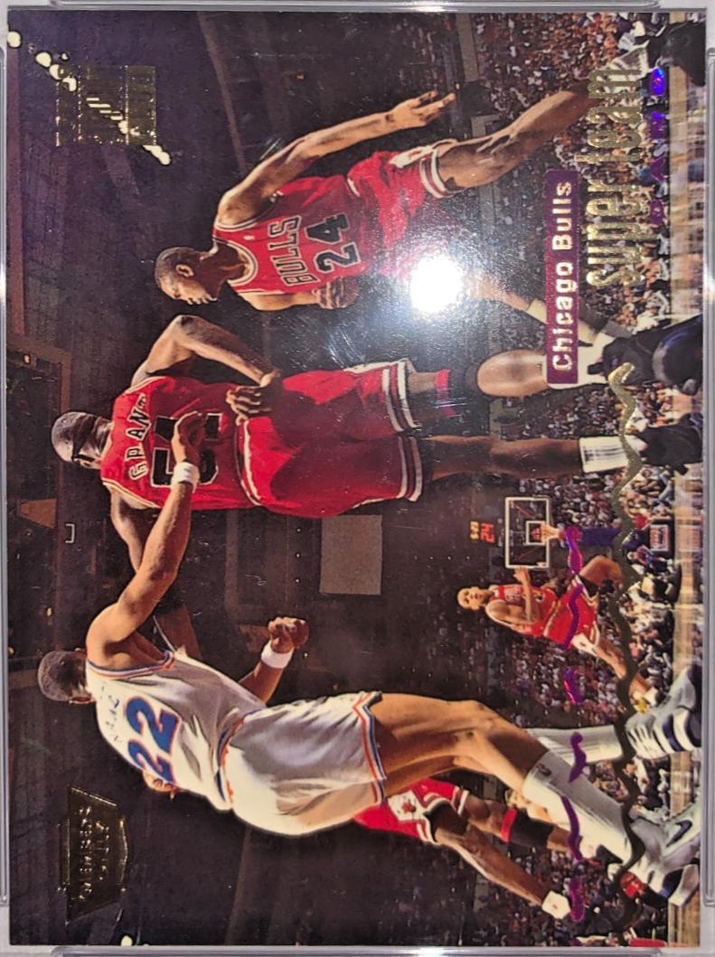 Chicago Bulls [Members Only] #4