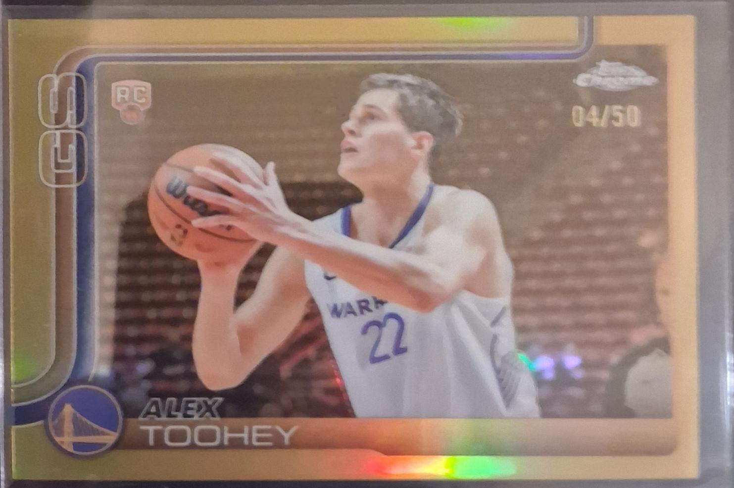Alex Toohey [Gold Basketball Refractor] #298