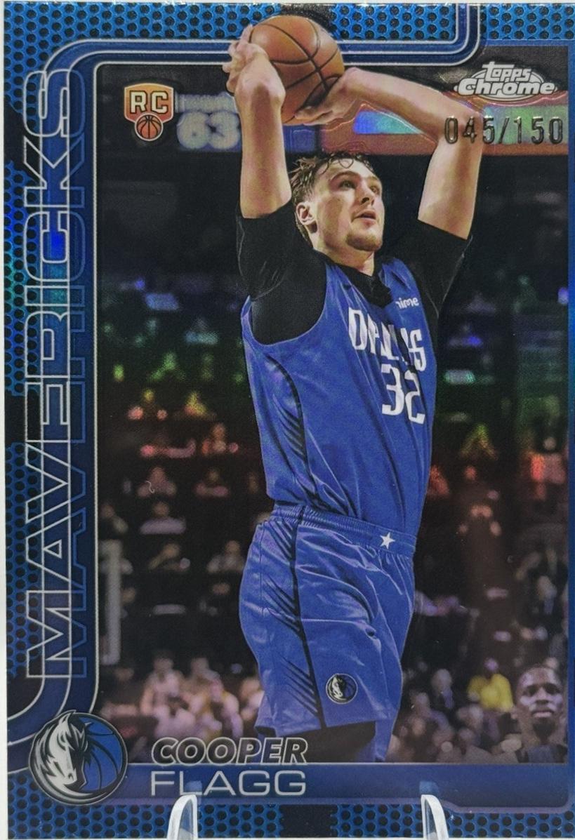 Cooper Flagg [Blue Basketball Refractor] #251