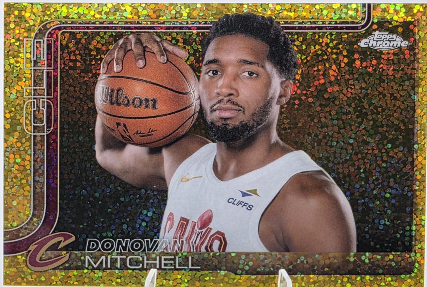 Donovan Mitchell [Gold Image Variation] #69