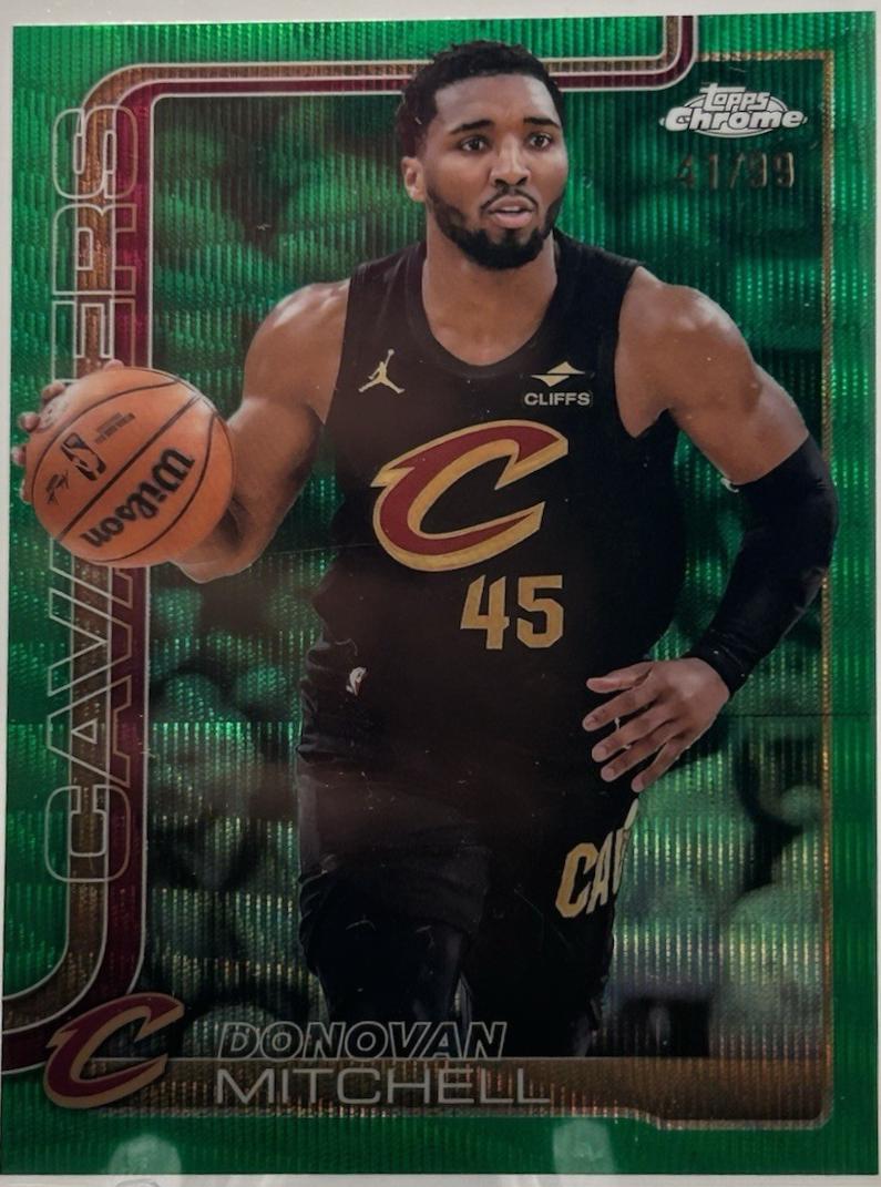 Donovan Mitchell [Green Refractor] #69