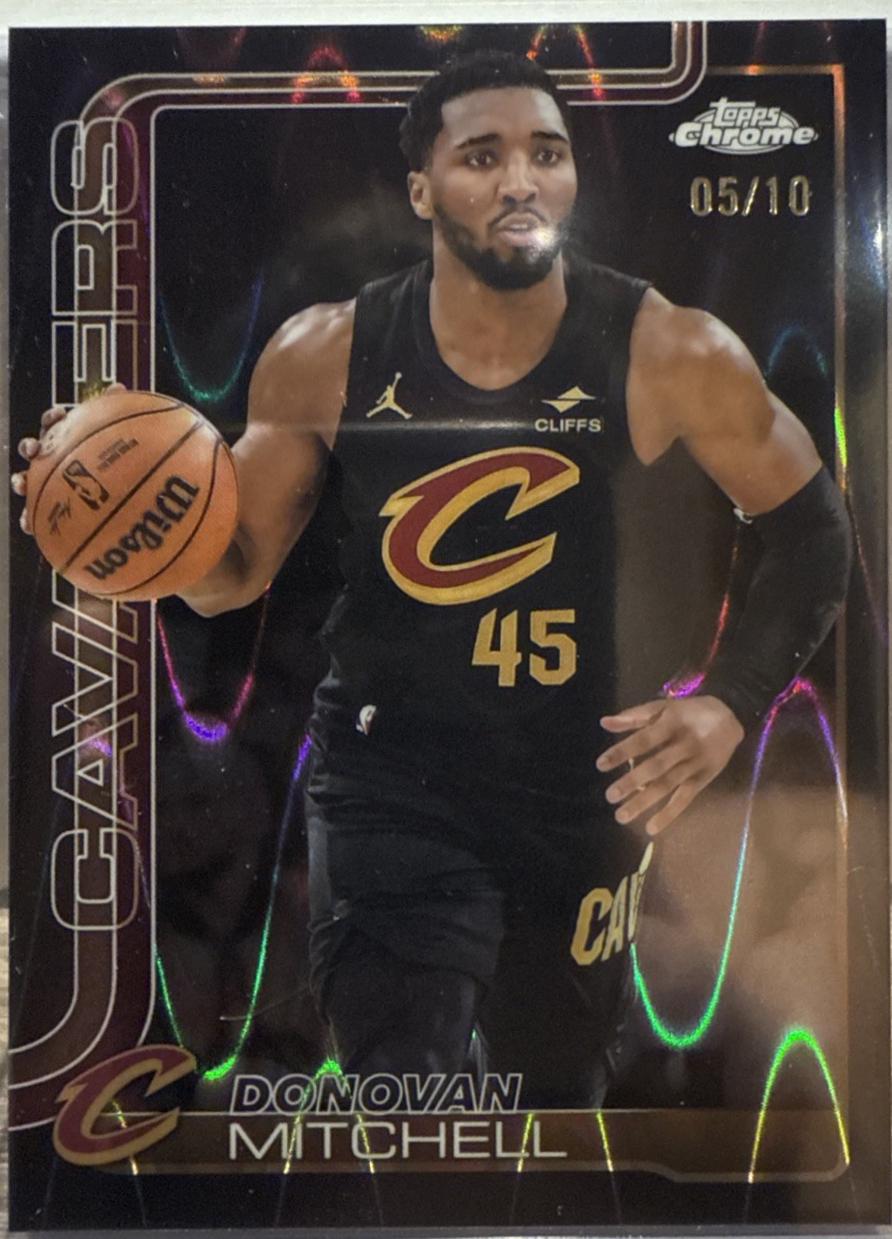 Donovan Mitchell [RayWave Black Refractor] #69