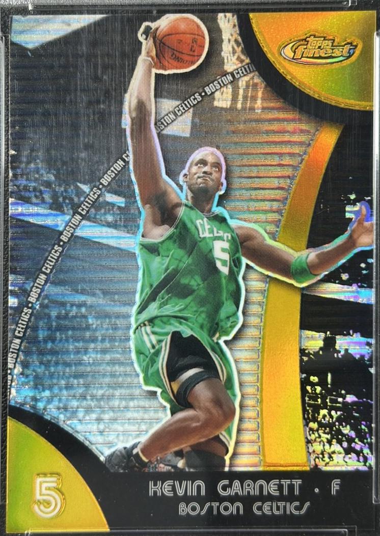 Kevin Garnett [Gold Refractor] #25
