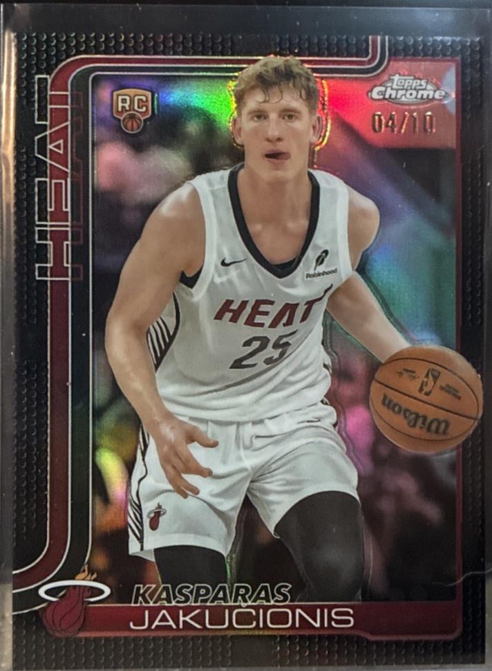 Kasparas Jakucionis [Black Basketball Refractor] #270