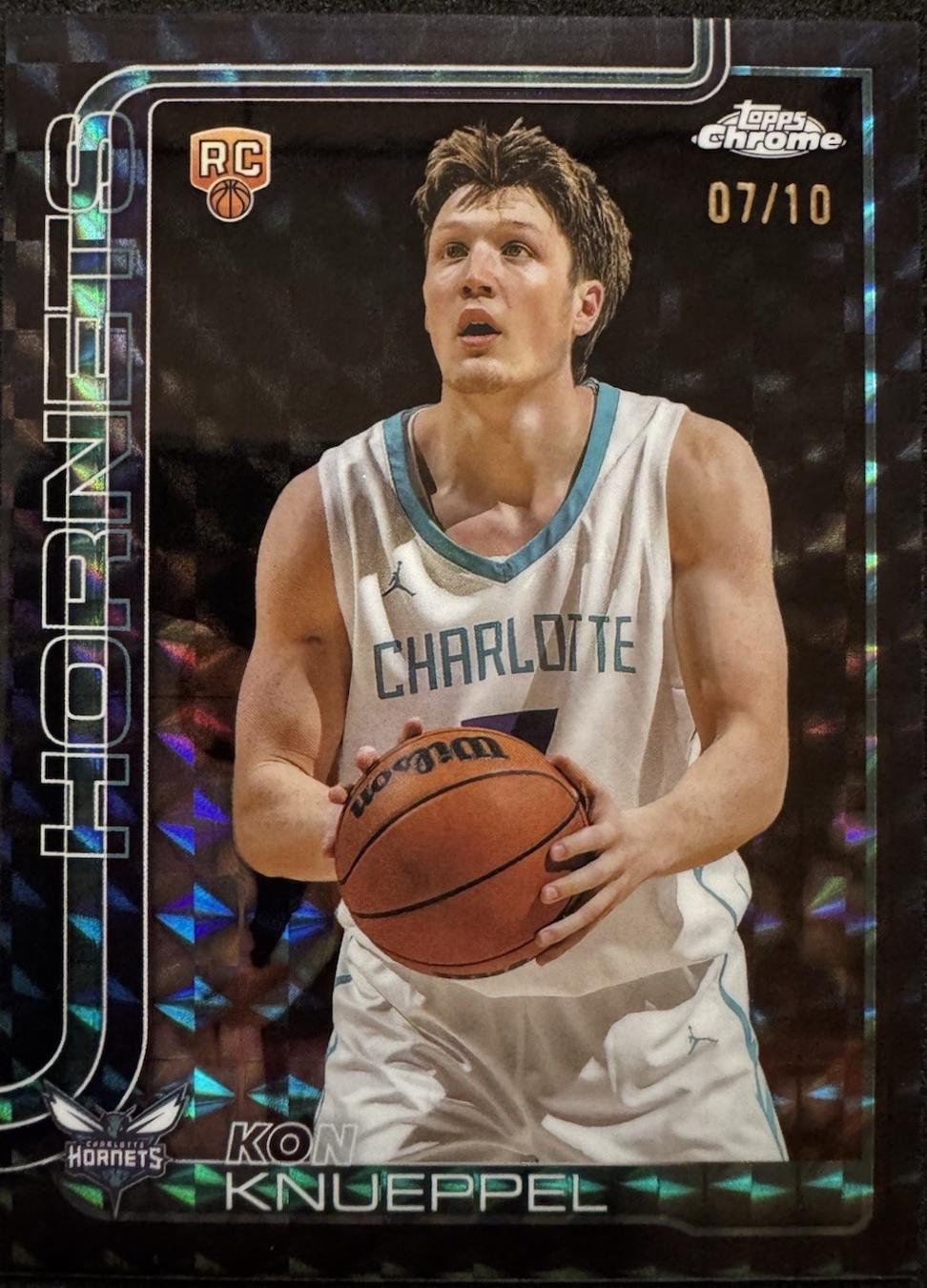 Kon Knueppel [Black Basketball Refractor] #254