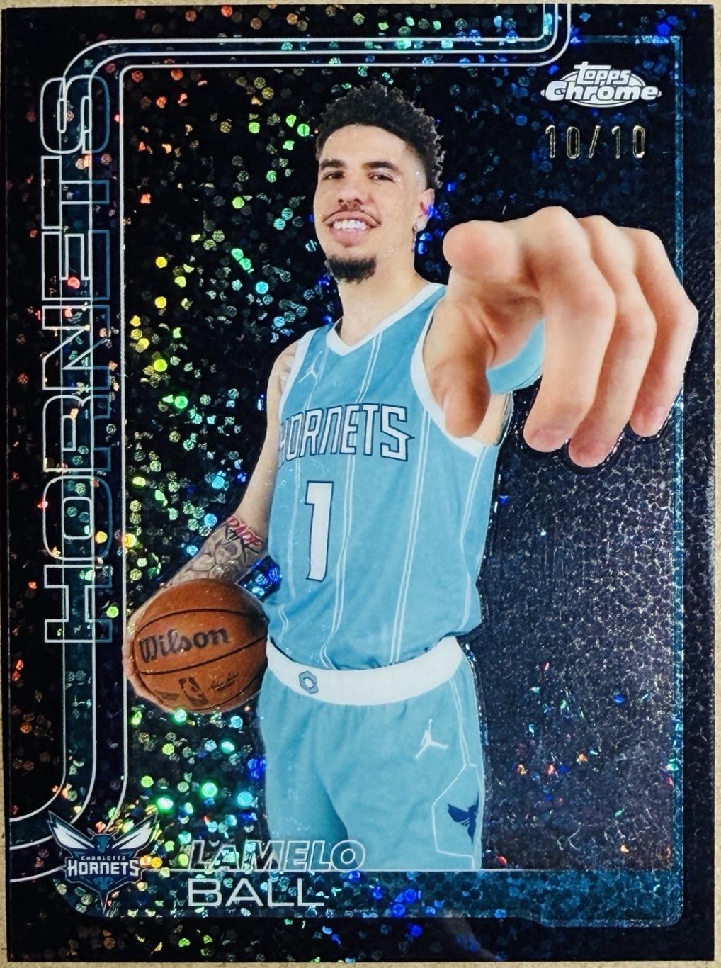 LaMelo Ball [Black Refractor] #39