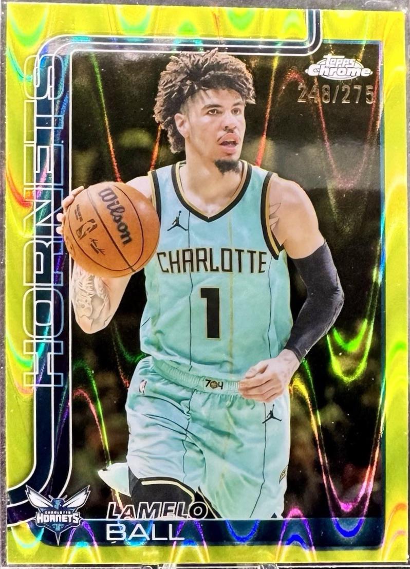 LaMelo Ball [RayWave Yellow Refractor] #39