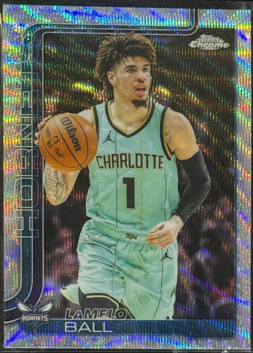 LaMelo Ball [Wave Refractor] #39
