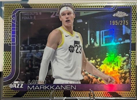 Lauri Markkanen [Yellow Basketball Refractor] #238