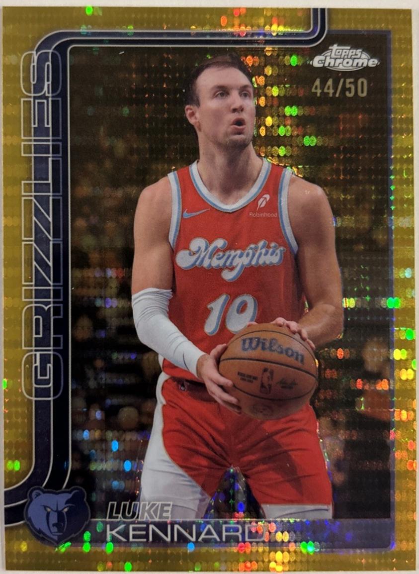 Luke Kennard [Gold Basketball Refractor] #117