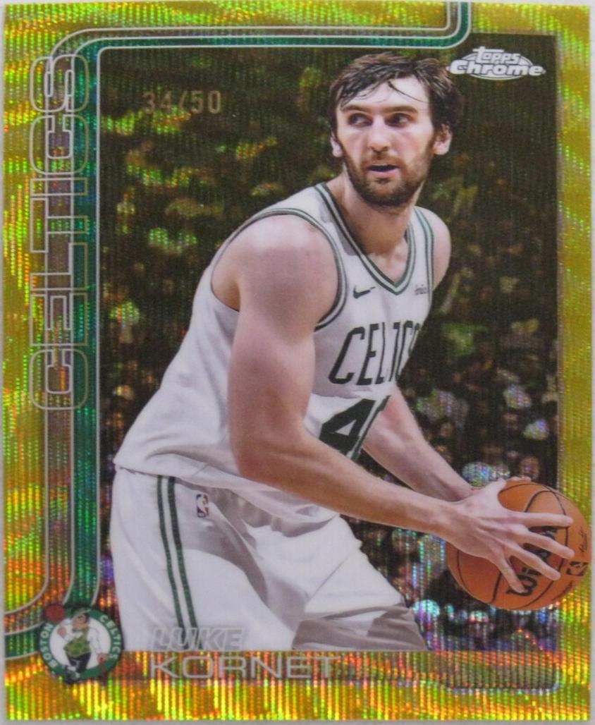 Luke Kornet [Gold Wave Refractor] #37