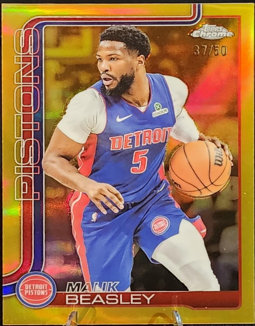Malik Beasley [Gold Refractor] #36