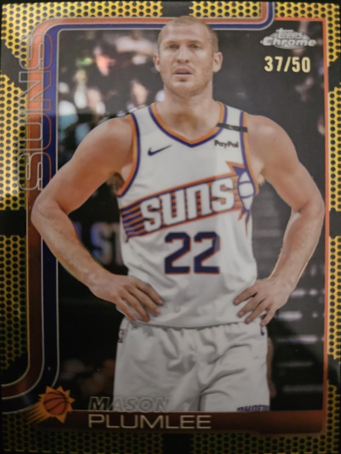 Mason Plumlee [Gold Basketball Refractor] #106