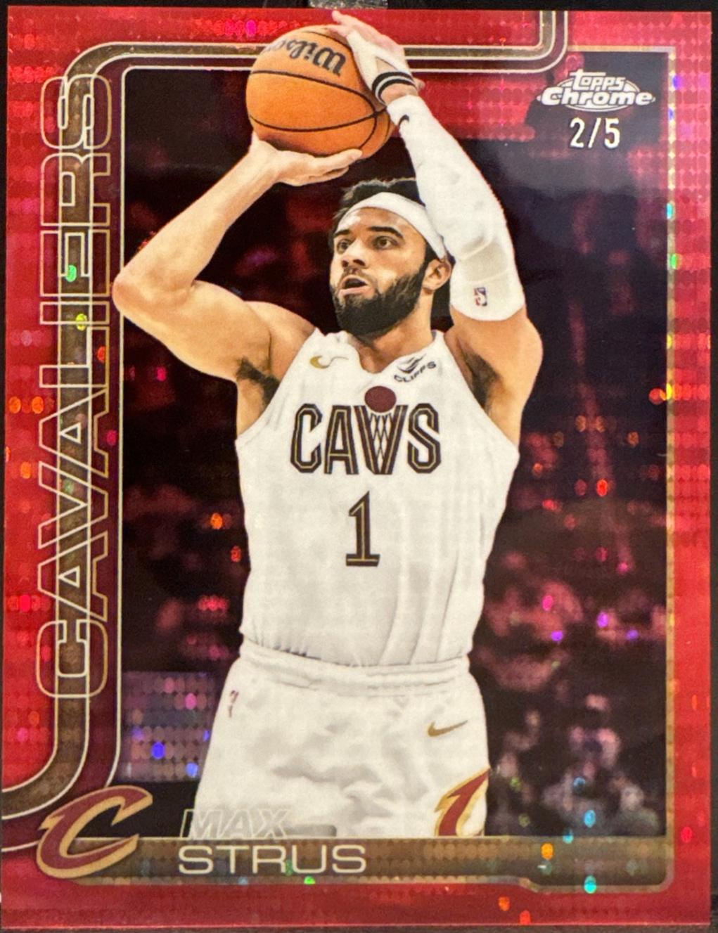 Max Strus [Pulsar Red Refractor] #32