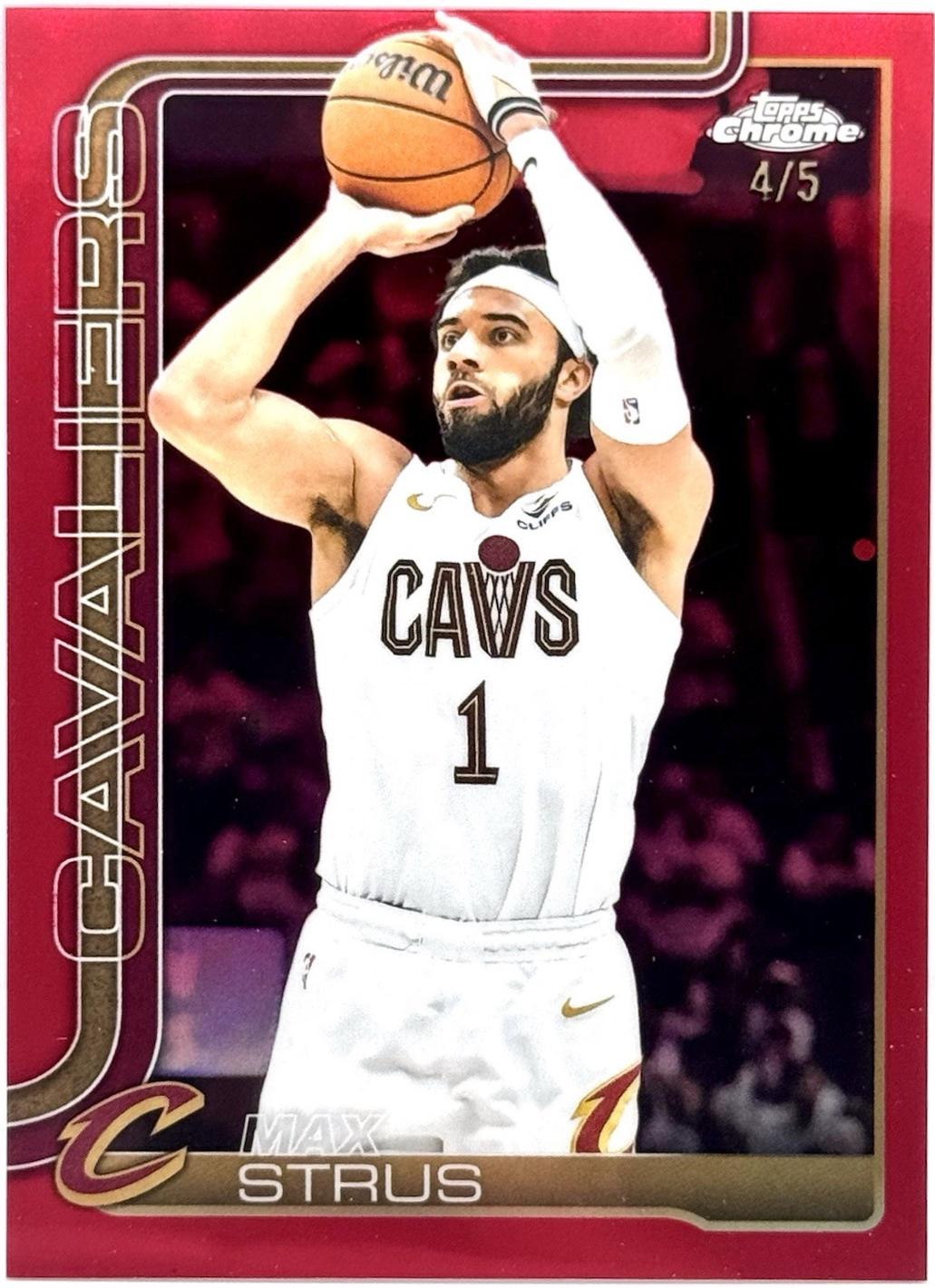 Max Strus [Red Refractor] #32