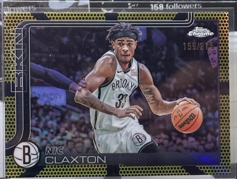 Nic Claxton [Yellow Basketball Refractor] #27